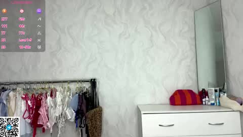 Molly online show from 11.29.25