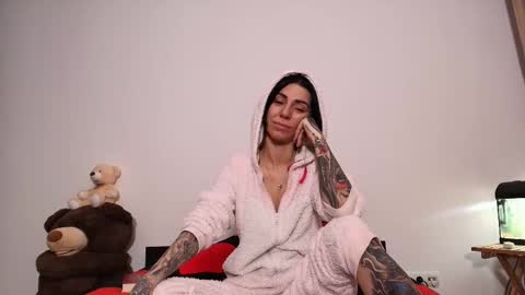 Snapshot of trynaruh chatting on 02.18.25 Judith online show from 02.18.25