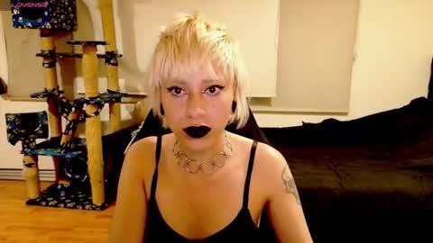 Cait online show from 10.13.25