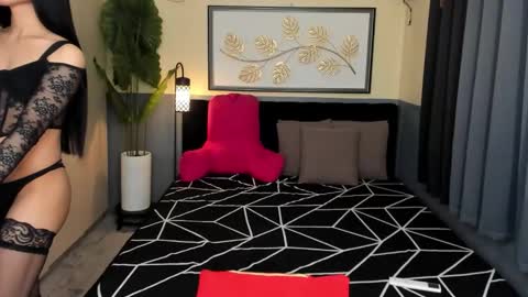 Snapshot of ts_elijah chatting on 10.05.25 Saskia online show from 10.05.25