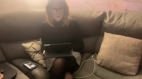 Snapshot of ts_hunnibunn chatting on 02.06.26 Hunnibun online show from 02.06.26