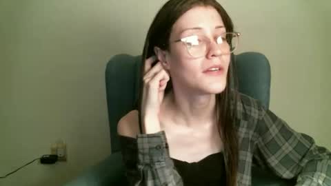 Elisabeth online show from 10.19.25