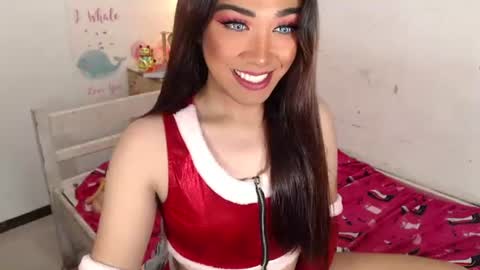 Snapshot of ts_romantika69 chatting on 12.16.25 The Girl Named Romantika online show from 12.16.25