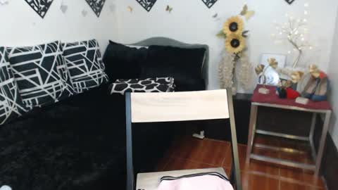 Snapshot of tsakesha chatting on 01.09.25 akesha online show from 01.09.25