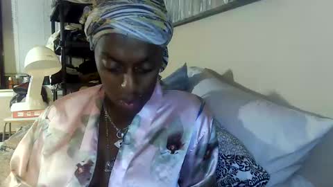 Snapshot of tsamberwhite007 chatting on 11.05.25 Amber White online show from 11.05.25