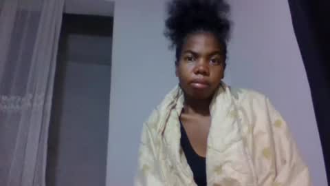 Snapshot of tsaralaza chatting on 10.03.25 tsaralaza online show from 10.03.25