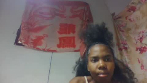 Snapshot of tsaralaza chatting on 10.06.25 tsaralaza online show from 10.06.25