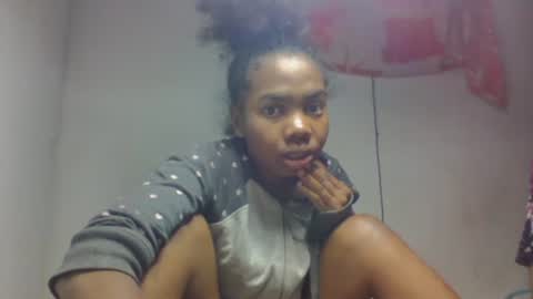 Snapshot of tsaralaza chatting on 10.10.25 tsaralaza online show from 10.10.25