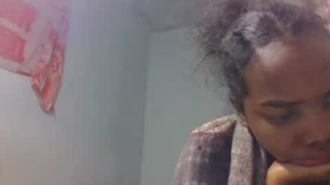 Snapshot of tsaralaza chatting on 10.14.25 tsaralaza online show from 10.14.25