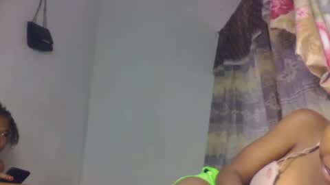 Snapshot of tsaralaza chatting on 10.30.25 tsaralaza online show from 10.30.25