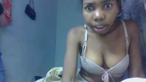 Snapshot of tsaralaza chatting on 11.02.25 tsaralaza online show from 11.02.25