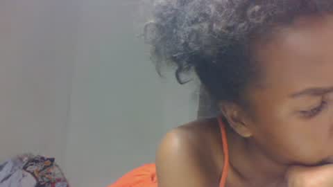 Snapshot of tsaralaza chatting on 11.03.25 tsaralaza online show from 11.03.25