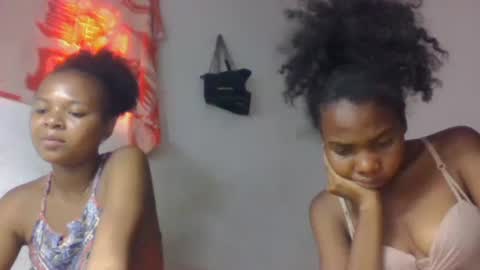 Snapshot of tsaralaza chatting on 11.04.25 tsaralaza online show from 11.04.25