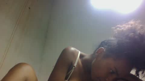 Snapshot of tsaralaza chatting on 11.06.25 tsaralaza online show from 11.06.25