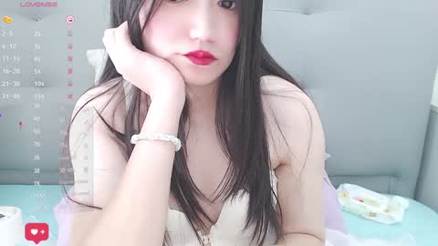 Anne Bebe online show from 01.07.25