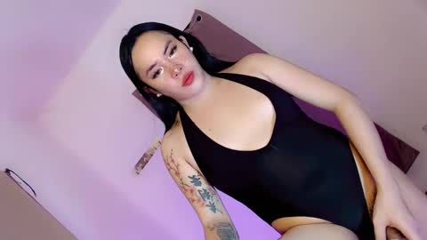 Snapshot of tsgirl_julian69 chatting on 12.02.24 Julian online show from 12.02.24