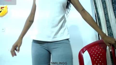 Snapshot of tsmilingg chatting on 10.25.25 Dulce online show from 10.25.25