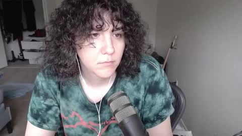 Snapshot of tspeach chatting on 05.23.26 Stephanie Peach online show from 05.23.26