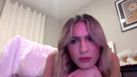 Snapshot of tsprinces chatting on 09.22.25 tsprinces online show from 09.22.25