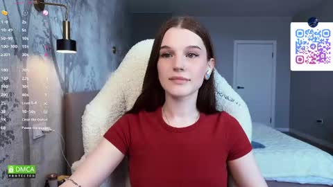 Sonya on vacation until  online show from 07.02.26