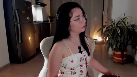 Snapshot of tsukys_spell chatting on 11.14.25 Tsuky online show from 11.14.25