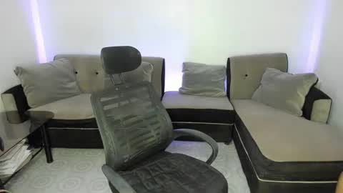 JOIN TO MY FANCLUB I WILL GIVE SOME VIDEOS AND PIC online show from 03.01.25