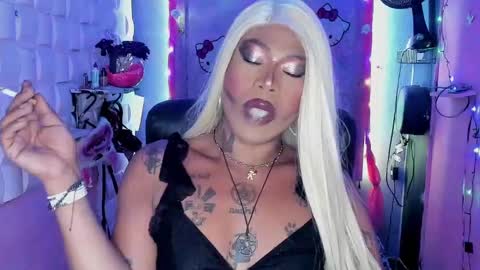 BellaRoxanna online show from 12.13.24