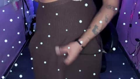 BellaRoxanna online show from 12.16.24