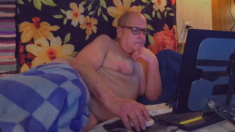 tumbafox1 online show from 04.26.26