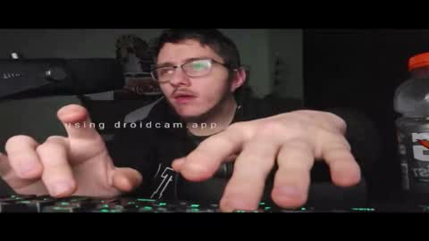 Snapshot of tunaliargirl1982 chatting on 10.02.25 tunaliargirl1982 online show from 10.02.25