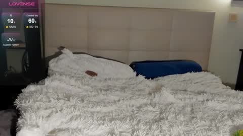 Snapshot of tune_godness chatting on 10.29.25 Hi everyone my name is Tina Id love it if you could help make sense of it here online show from 10.29.25