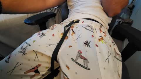 Snapshot of turealmoreno chatting on 10.26.25 Taki online show from 10.26.25