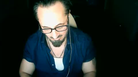 Snapshot of tuscan_taurus chatting on 04.25.26 tuscan_taurus online show from 04.25.26