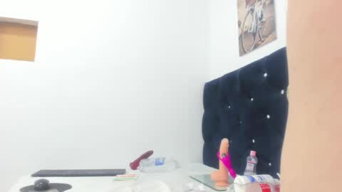 tutty_sweet online show from 12.23.24