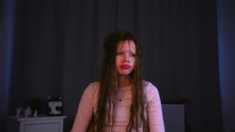 Snapshot of tuyetforster chatting on 05.23.26 Shirlee online show from 05.23.26