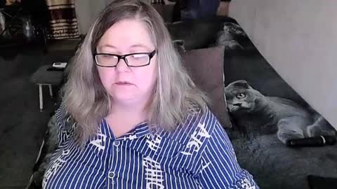 Snapshot of tviks chatting on 02.15.26 Lana online show from 02.15.26