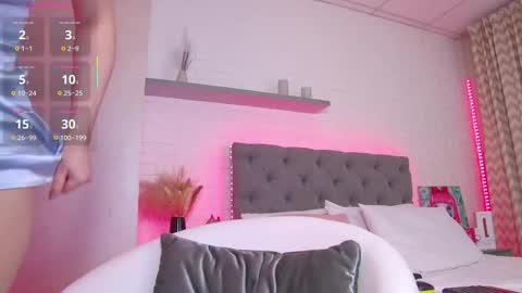 Hallie online show from 10.21.25