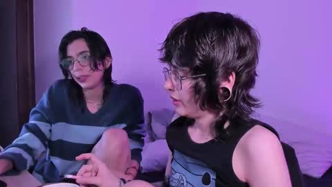 Snapshot of twilightmuses chatting on 10.29.25 Eve Lili online show from 10.29.25