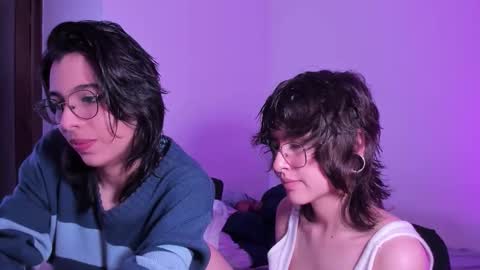 Snapshot of twilightmuses chatting on 11.15.25 Eve Lili online show from 11.15.25