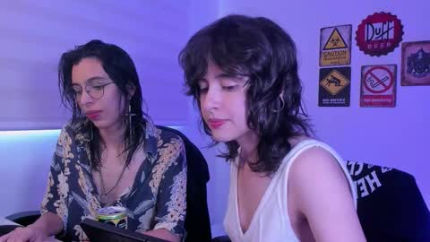 Snapshot of twilightmuses chatting on 01.31.26 Eve Lili online show from 01.31.26