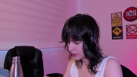 Snapshot of twilightmuses chatting on 02.15.26 Eve Lili online show from 02.15.26