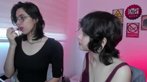 Snapshot of twilightmuses chatting on 06.10.26 Eve Lili online show from 06.10.26