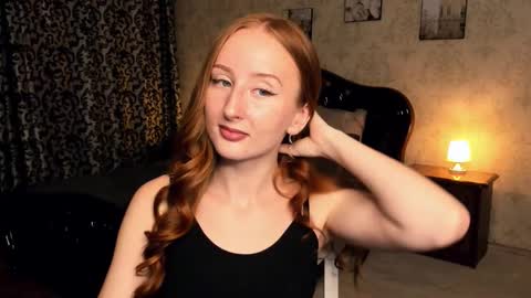 Snapshot of twilightserenade chatting on 10.03.25 twilightserenade online show from 10.03.25