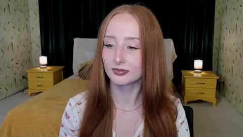 Snapshot of twilightserenade chatting on 11.04.25 twilightserenade online show from 11.04.25