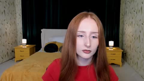 Snapshot of twilightserenade chatting on 11.05.25 twilightserenade online show from 11.05.25