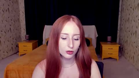 Snapshot of twilightserenade chatting on 11.14.25 twilightserenade online show from 11.14.25