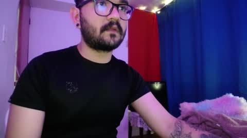 TwinFlamesXX online show from 02.24.26