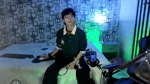 Snapshot of twink_sebas7 chatting on 07.18.26 Sebastin online show from 07.18.26