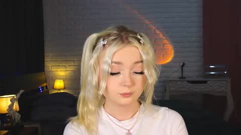 twinklefluff online show from 09.10.25