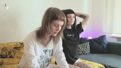 Snapshot of twins_terror chatting on 05.14.26 Sin and Skin online show from 05.14.26